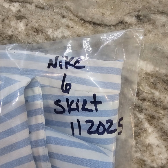 Nike Golf Dri-FIT Tour Performance Blue White Striped Skirt Size 6 - Picture 10 of 10